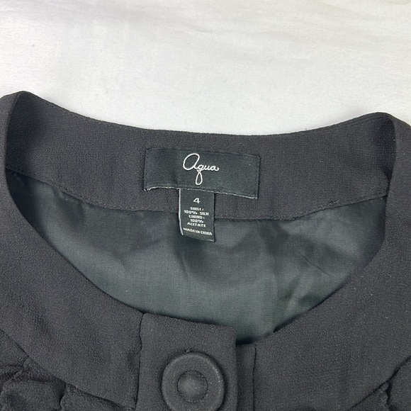 Aqua Woman’s Size 4 Black Sleeveless Lined 100% Silk Ruffles Buttons Blouse - Picture 3 of 8